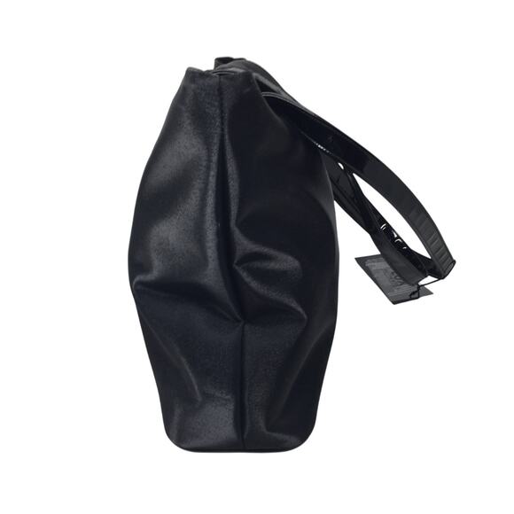 Bernardo Valentino Black Shoulder Bag with Kisslock Coin Purse - Picture 5 of 16